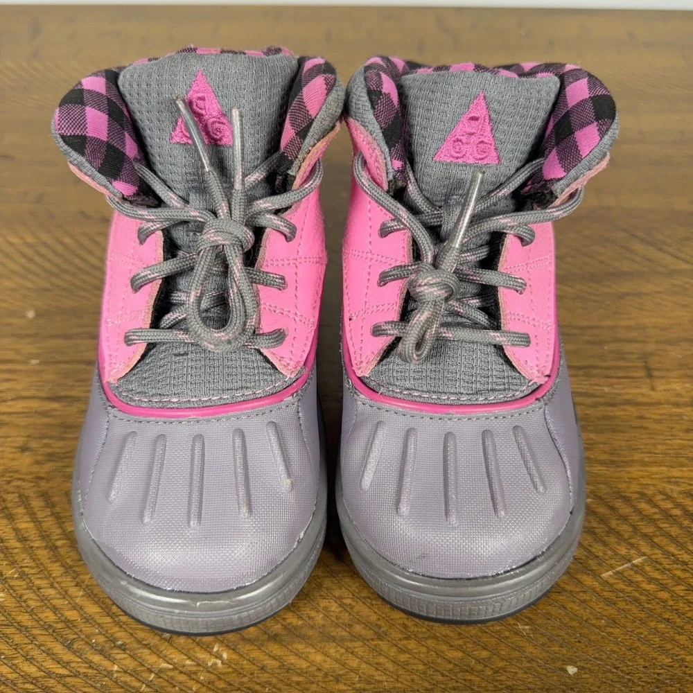 Nike ACG Boots Kids 8C Pink Woodside 2 High Duck Boots Winter Snow Outdoor